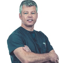 Dr.Dennis R. Hunt
